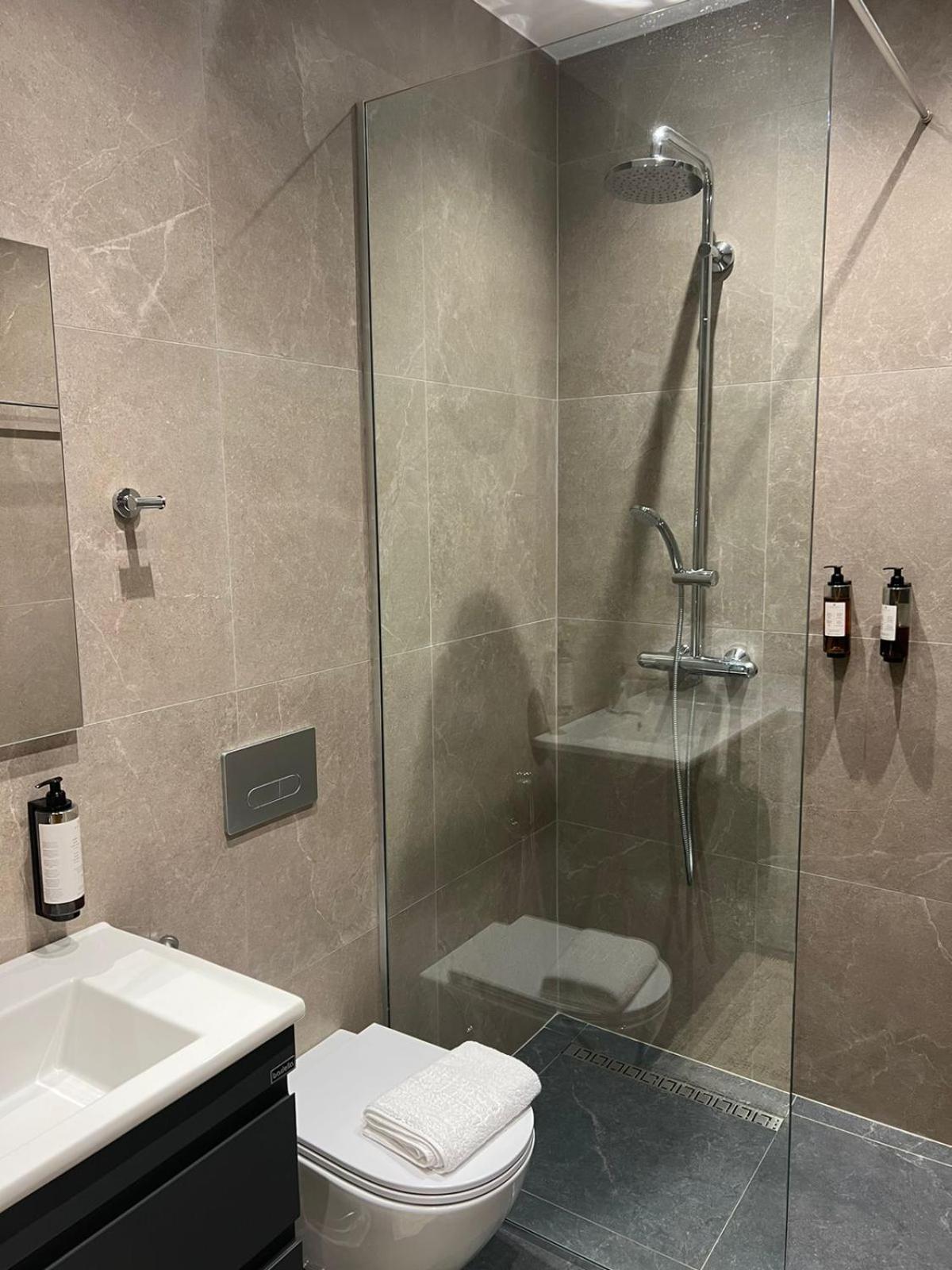 סרנדה Seaside Apartment מראה חיצוני תמונה